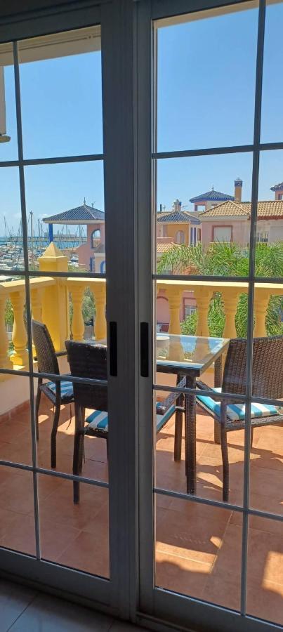 Appartement Climatise Deux Chambres Front De Mer Et Piscine Torrevieja Zewnętrze zdjęcie