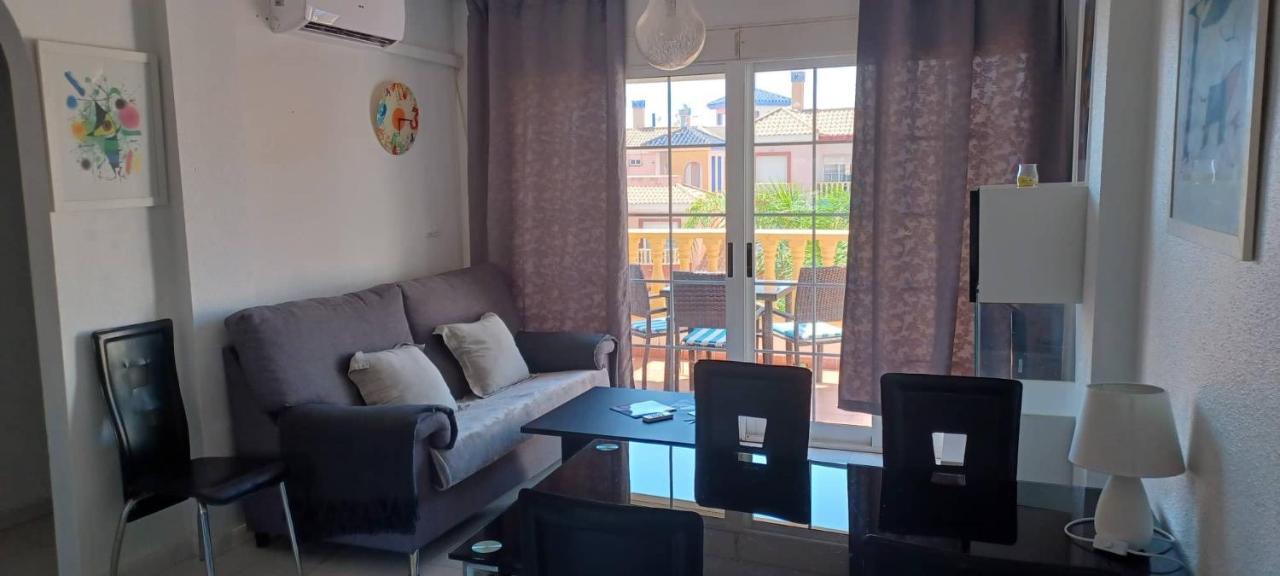 Appartement Climatise Deux Chambres Front De Mer Et Piscine Torrevieja Zewnętrze zdjęcie